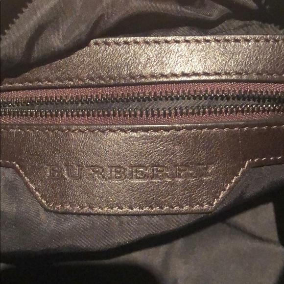 BURBERRY HOBO BAG 🔥FINAL PRICE DROP🔥 - Picture 6 of 7